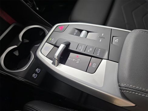 Used 2025 BMW X1 M35i w/ Premium Package image 27