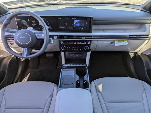 New 2026 Hyundai Tucson Limited image 15