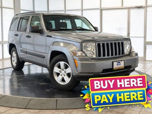 Used 2012 Jeep Liberty Sport image 1