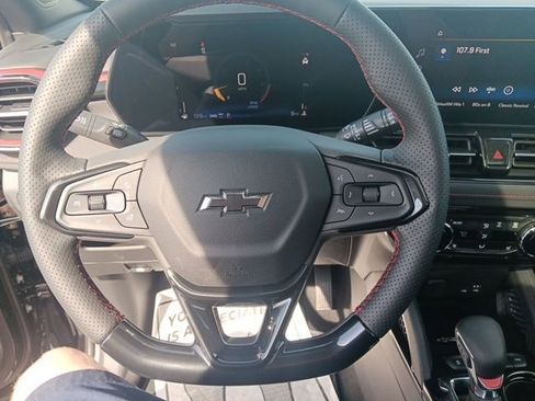 New 2026 Chevrolet TrailBlazer RS w/ Convenience Package AWD/4WD image 13