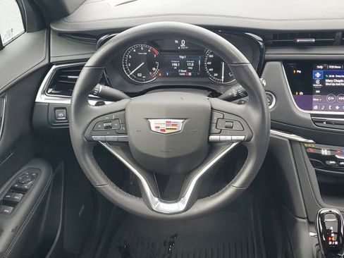 Certified 2024 Cadillac XT6 Luxury w/ LPO, Floor Liner Package AWD/4WD image 29