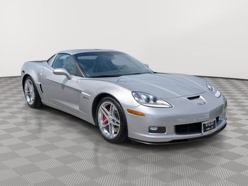 Used 2007 Chevrolet Corvette Z06 w/ Preferred Equipment Group RWD image 7