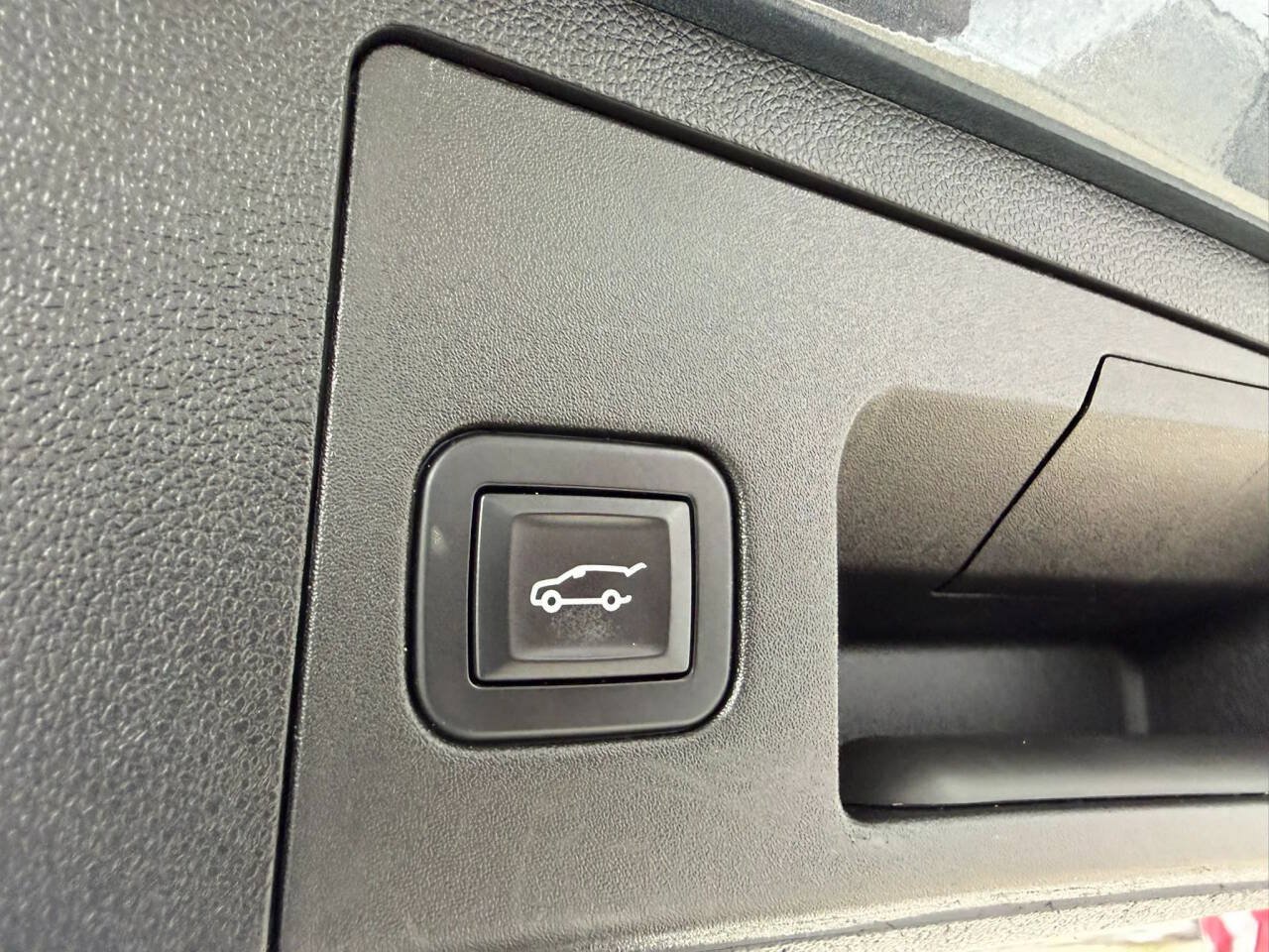 Used 2019 Cadillac XT4 Sport AWD/4WD image 26