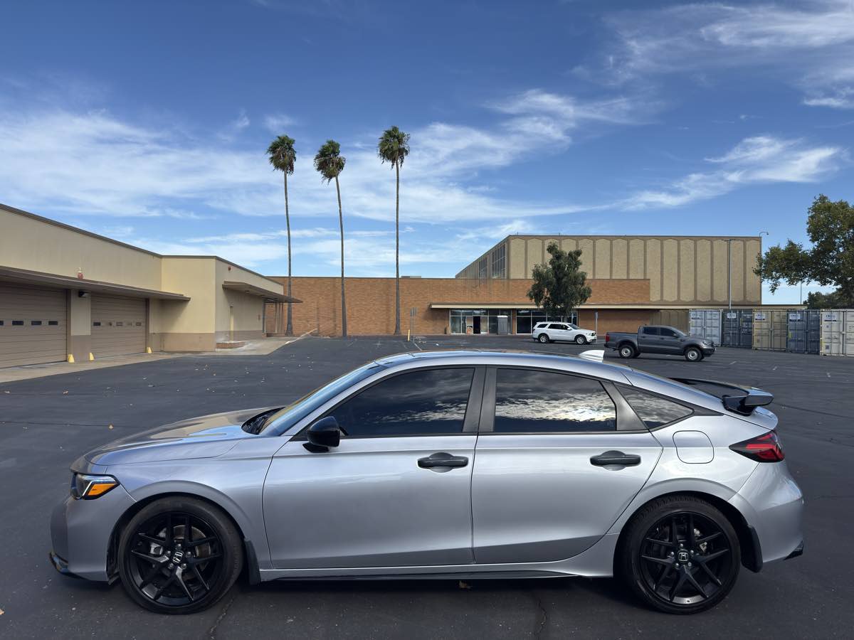 Used 2025 Honda Civic Sport image 4