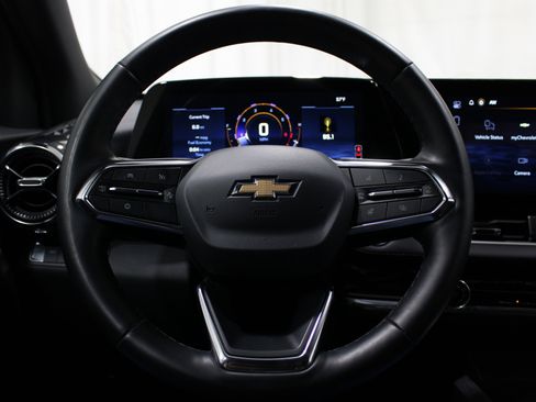 Used 2025 Chevrolet Equinox LT AWD/4WD image 10