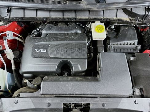 Used 2023 Nissan Pathfinder SL w/ Lighting Package (N92) FWD image 35