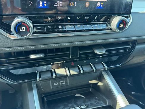 New 2026 Chevrolet Colorado LT w/ LT Convenience Package RWD image 18