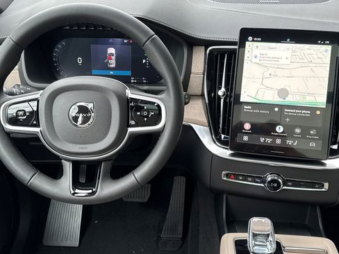 New 2026 Volvo XC90 T8 Plus w/ Protection Package Premier AWD/4WD image 15