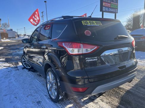 Used 2015 Ford Escape SE w/ SE Chrome Package image 3