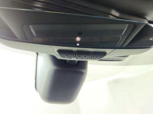 Used 2024 Land Rover Discovery Dynamic SE AWD/4WD image 56