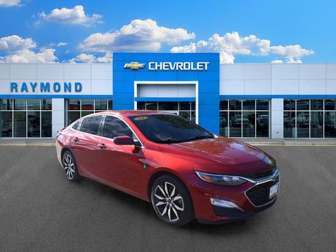 Used 2024 Chevrolet Malibu RS w/ LPO, Floor Liner Package FWD image 1