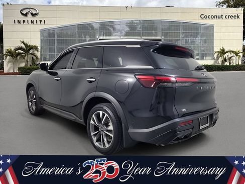 Certified 2025 INFINITI QX60 Luxe w/ Vision Package AWD/4WD image 3