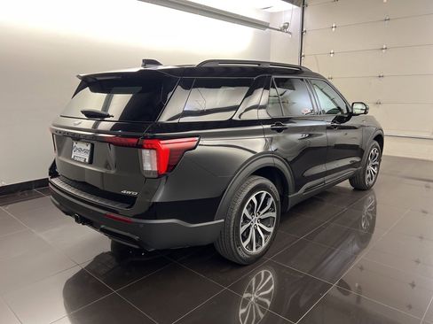 New 2025 Ford Explorer ST-Line image 6