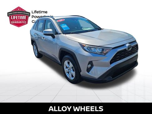 Used 2019 Toyota RAV4 XLE w/ Convenience Package image 6