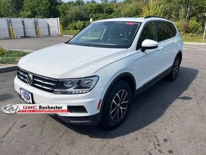 Used 2021 Volkswagen Tiguan SE w/ Panoramic Sunroof Package