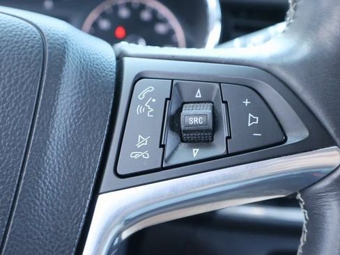 Used 2019 Buick Encore Essence image 21