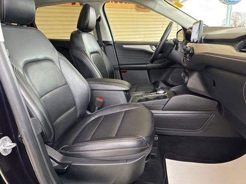 Used 2021 Ford Escape SEL w/ Technology Package image 24