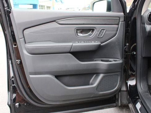New 2026 Honda Pilot Touring image 14