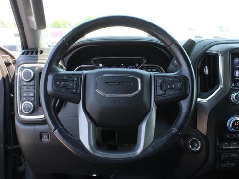 Used 2019 GMC Sierra 1500 Denali w/ Driver Alert Package II AWD/4WD image 10