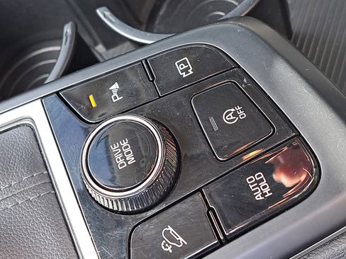 Used 2023 Kia Sportage LX image 29