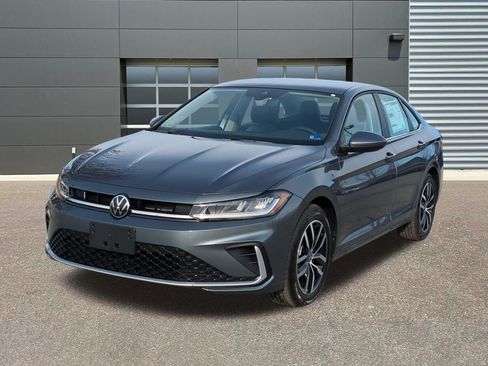 New 2026 Volkswagen Jetta SE FWD image 3