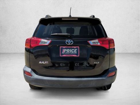 Used 2014 Toyota RAV4 XLE FWD image 7