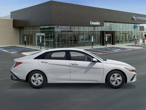 New 2026 Hyundai Elantra SE w/ Cargo Package image 7