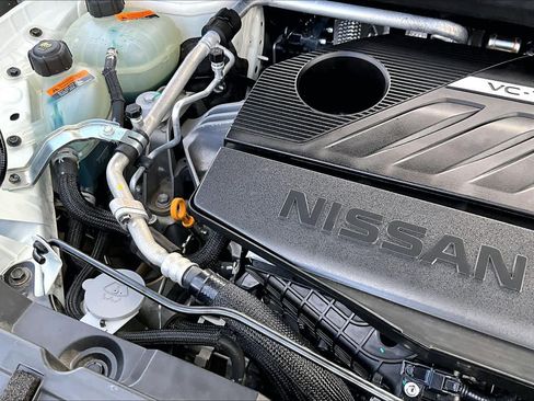 Used 2023 Nissan Rogue SV FWD image 33