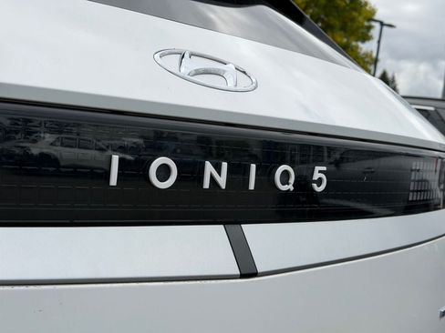 Certified 2024 Hyundai Ioniq 5 SEL AWD/4WD image 35