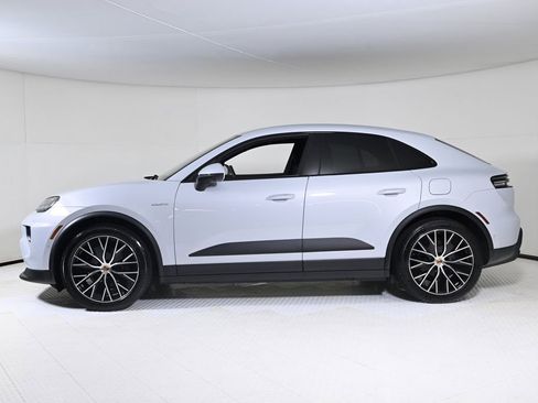 New 2026 Porsche Macan Electric image 2