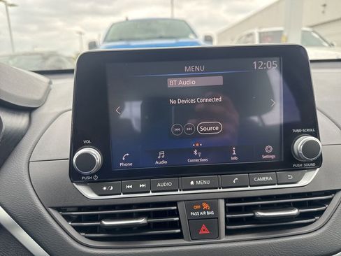 Used 2022 Nissan Altima 2.5 SV image 10