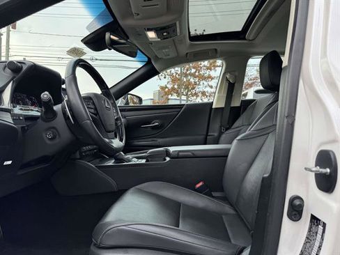 Used 2021 Lexus ES 350 w/ Premium Package image 13