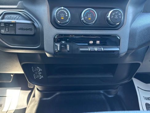 Used 2024 RAM 3500 Big Horn image 19