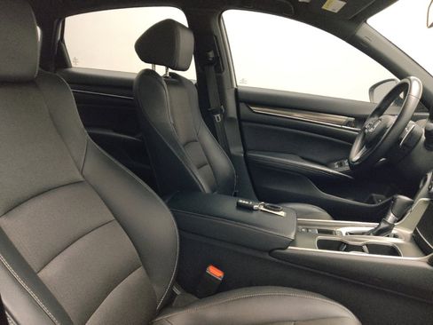 Used 2018 Honda Accord Sport image 21