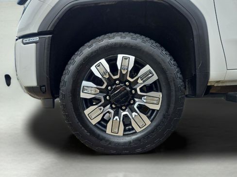 Used 2024 GMC Sierra 2500 Denali w/ Denali Reserve Package AWD/4WD image 11