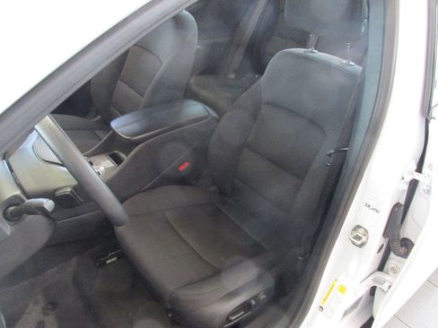 Used 2024 Chevrolet Malibu LT image 4