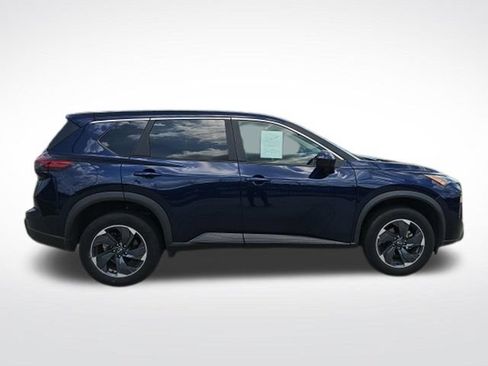 Used 2025 Nissan Rogue SV FWD image 10