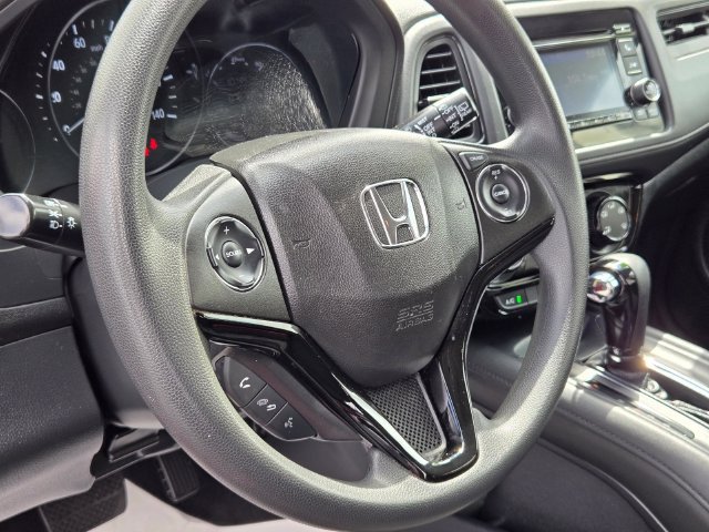 Used 2018 Honda HR-V LX image 9