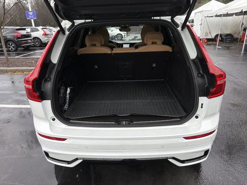 Certified 2024 Volvo XC60 T8 Ultimate w/ Climate Package image 34