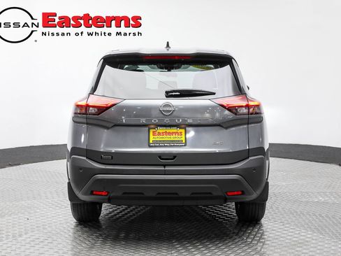 Used 2023 Nissan Rogue S image 12