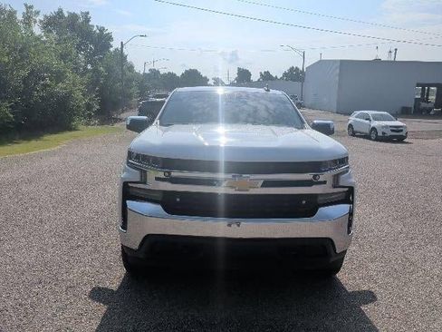 Used 2020 Chevrolet Silverado 1500 LT AWD/4WD image 8