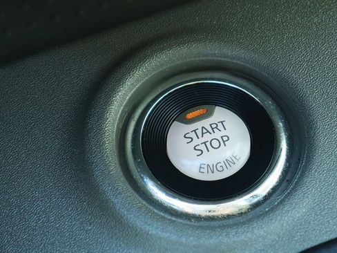 Used 2021 Nissan Frontier S image 50