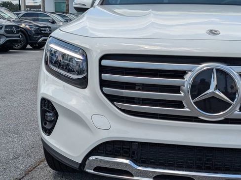 New 2025 Mercedes-Benz GLB 250 image 11