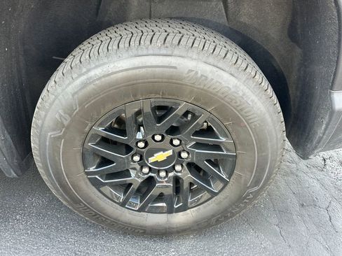 New 2025 Chevrolet Silverado EV LT image 24