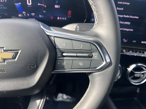 Used 2024 Chevrolet Blazer EV LT image 15