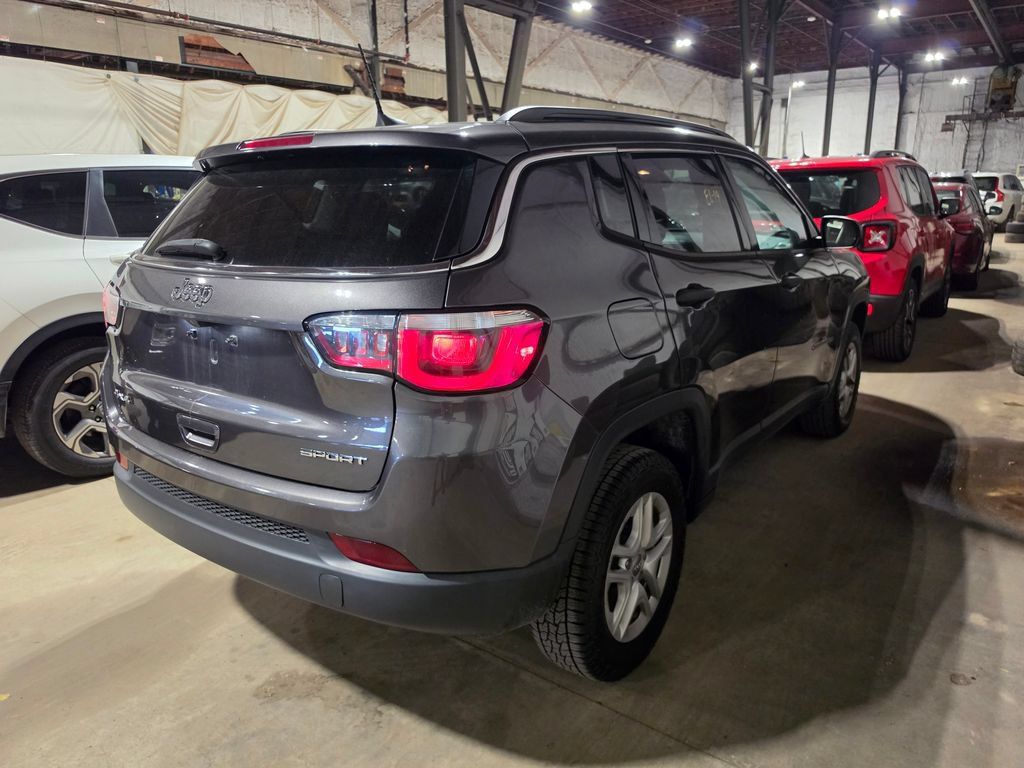 Used 2020 Jeep Compass Sport AWD/4WD image 2
