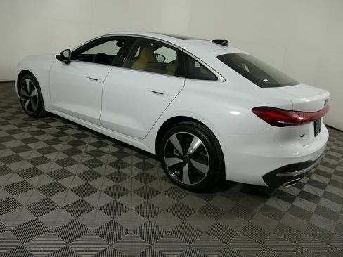 Used 2025 Audi A5 2.0T Premium Plus w/ Premium Plus image 5