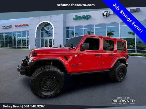 Used 2022 Jeep Wrangler Unlimited Sahara w/ LED Lighting Group AWD/4WD image 3