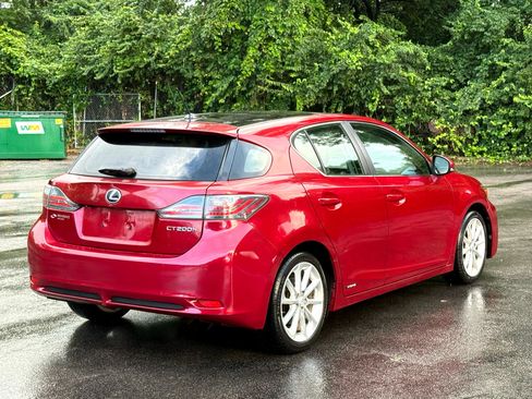 Used 2011 Lexus CT 200h image 10