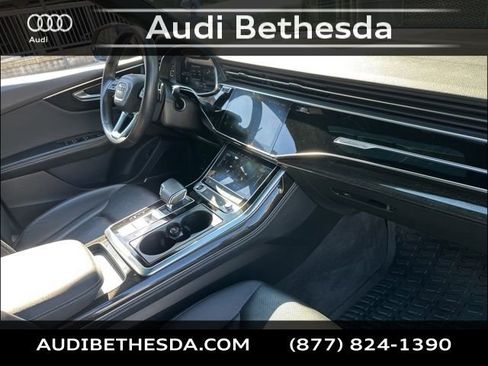 Used 2022 Audi Q8 Premium Plus image 12